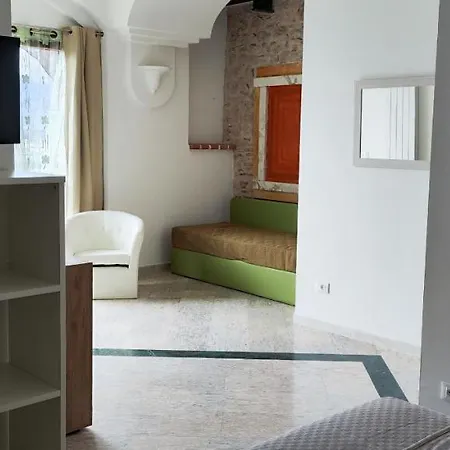 Il Querceto Delle Marine 3*